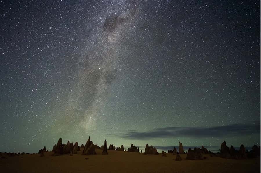 Perth: Pinnacles Desert Sunset & Stargazing with Dinner - Nambung National Park Pinnacles: why sunset changes everything