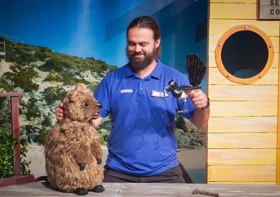 Perth: Scitech Discovery Centre All Day Entry Ticket - Science Theatre performances and puppet shows that actually work