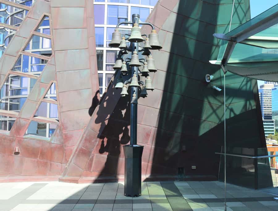 Perth: The Premium Anzac Bell Tour at the Bell Tower - Level 6 observation deck: 360° views with a World War 1 tune