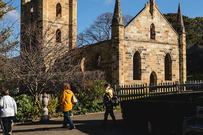 Port Arthur Full-day Guided Tour with Harbour Cruise and Tasman National Park - Remarkable Cave and Maingon Bay Lookout: the wave-power stop