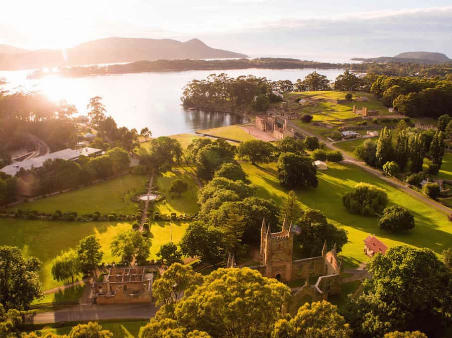 Port Arthur Tasman Sights with Harbour Cruise - First photo stops on the Tasman Peninsula: Pirates Bay and the Dog Line