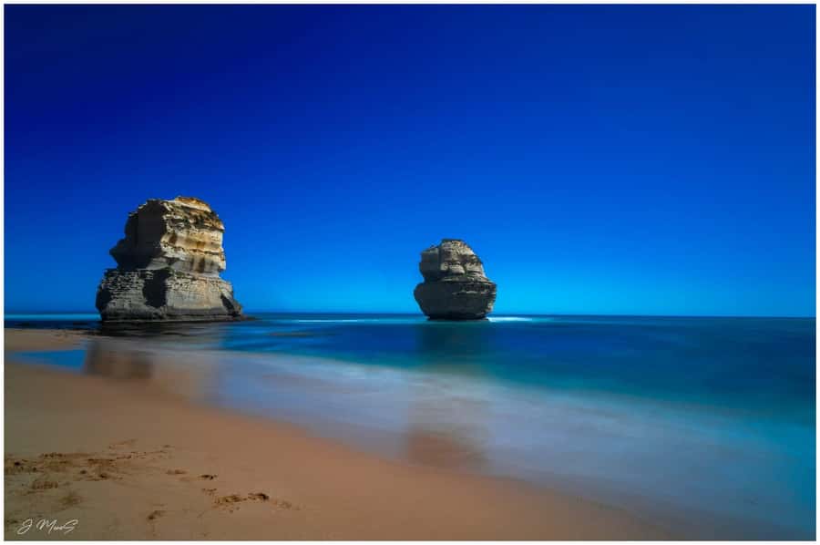 Port Campbell: Great Ocean Road & 12 Apostles Tour - Loch Ard Gorge and Port Campbell Lookout: how the shipwreck story connects