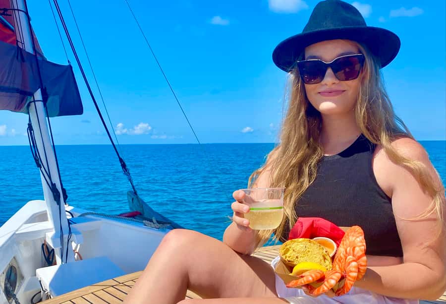 Port Douglas: Shaolin Seafood Lunch Sail, with Fresh Prawns - Lunch with spring rolls and wild prawns: what’s included and why it’s good value