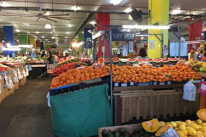 Port Douglas Sunday Markets Day Tour - Transport, group size, and the guide factor