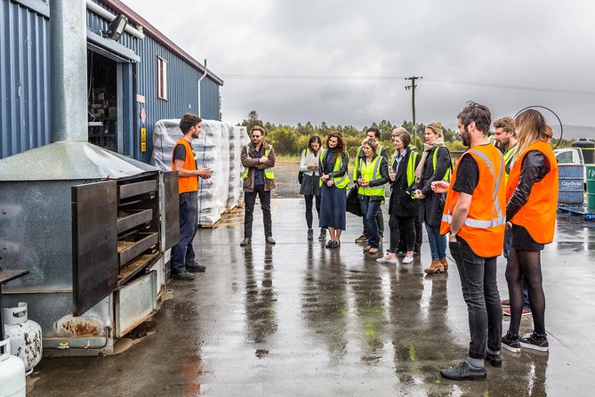 Premium Spirits Tour - Three Distilleries and Up to 12 Samples: What the Guided Tastings Feel Like