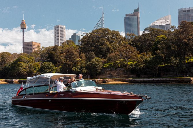 Private 2 Hour Icons and Highlights Cruise of Sydney Harbour - Woolloomooloo and Finger Wharf: Historic Harbour Work Meets Celebrity Buzz