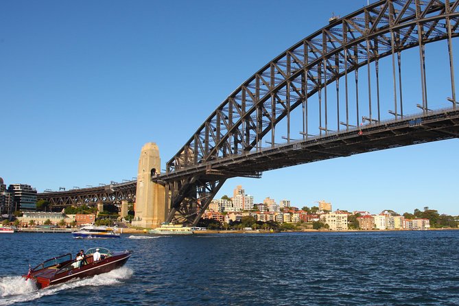 Private 2 Hour Icons and Highlights Cruise of Sydney Harbour - Athol Bay Beach for a Short Break From the City Icons