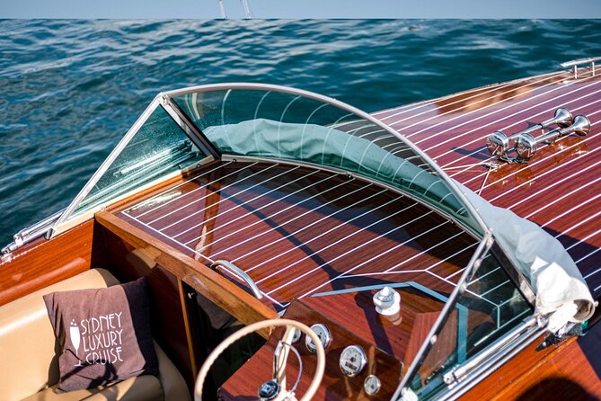Private 90 min Luxury Cruise on Sydney Harbour - up to 6 Guests - Sparkling wine and bottled water: the “small luxury” payoff