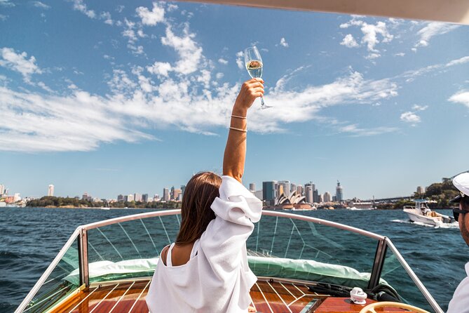 Private 90 min Luxury Cruise on Sydney Harbour - up to 6 Guests - Boarding at Darling Harbour Aquarium: the start that saves time