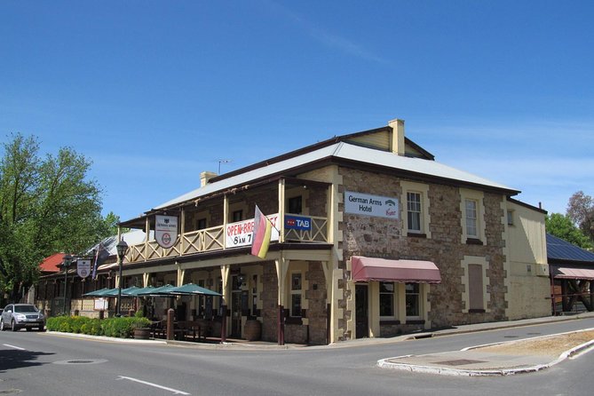 Private Adelaide Hills Wine Region Tour - Lunch and shopping reality check: what’s on you during the day