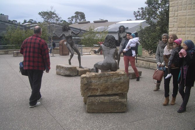 PRIVATE Blue Mountains day tour with local guide. - Katoomba and Leura: Quick Town Time for Shops and a Calm Meal