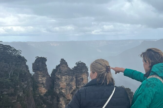 Private Blue Mountains Tour | Waterfalls, Koalas & Views - Echo Point and the Three Sisters: classic views with quick timing