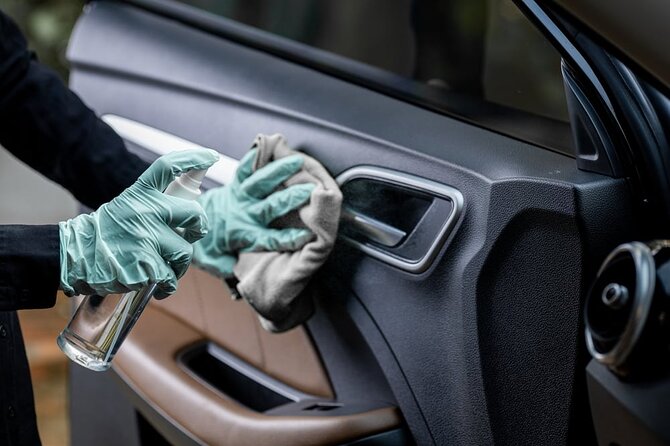 Private Chauffeured Airport Departure Transfers in Sydney - Choosing the right car for your group (up to 3) and your bags