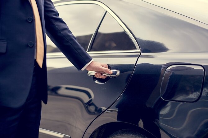 Private Chauffeured Airport Departure Transfers in Sydney - Comfort extras that make departure feel civilized