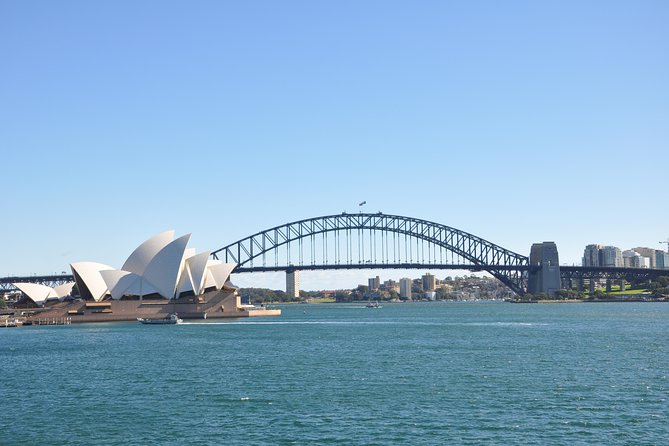 Private Essential Sydney Tour Including Lunch at the Cruising Yacht Club of Australia - Mrs Macquarie’s Chair: A Harbour Edge Walk With Bridge and Opera Views