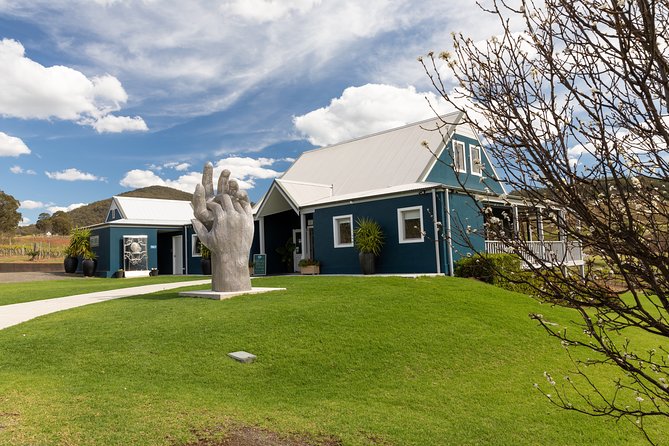 Private full-day wine tour in the Hunter Valley - Meet your guide in the Hunter: why Clive’s style matters