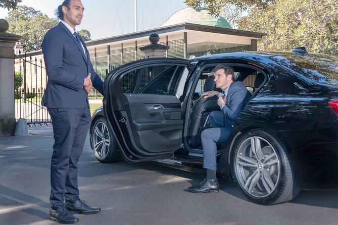 Private Luxury Transfer from Perth CBD to Perth Airport - Price and Value: What $97.55 Per Group Actually Covers