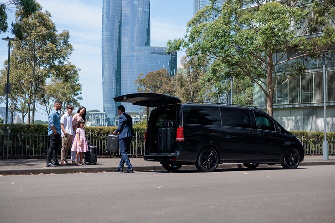 Private Luxury Transfer from Perth CBD to Perth Airport - What Happens Before the Pickup: Email Confirmation and GPS Tracking