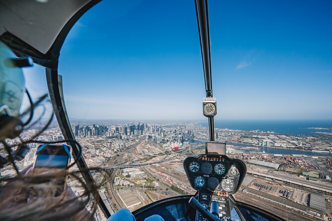 Private Melbourne Skyline Helicopter Ride - What it feels like in the cockpit: Johan’s calm, smooth approach