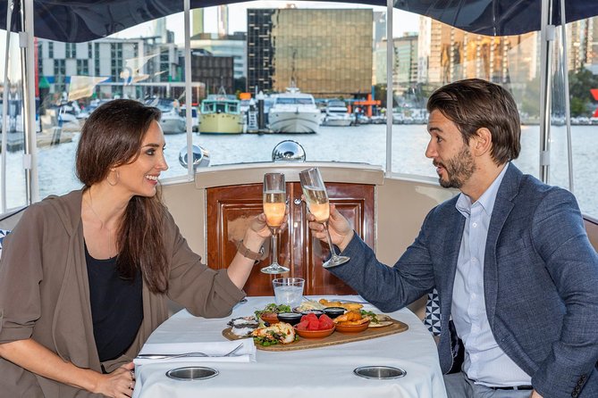 Private Romantic Melbourne Dinner Cruise for 2 - 1 hour 30 minutes on the Yarra River: pacing that suits romance