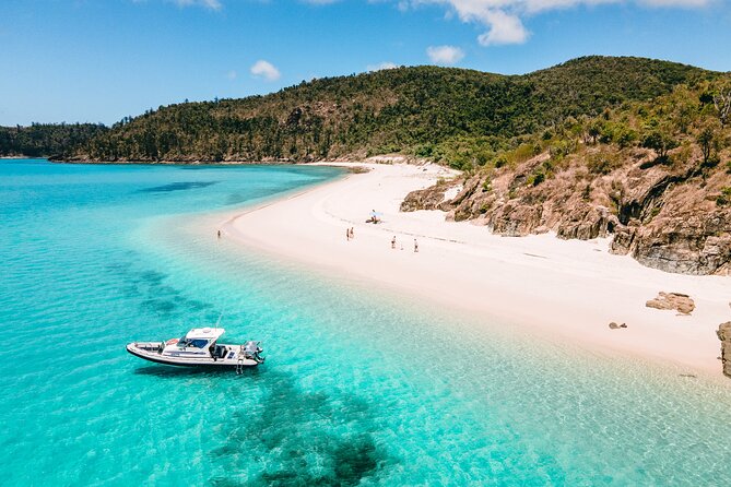 Private Standard Charter Experience in Whitsundays - A 6 to 8 Hour Day That Fits Real Schedules