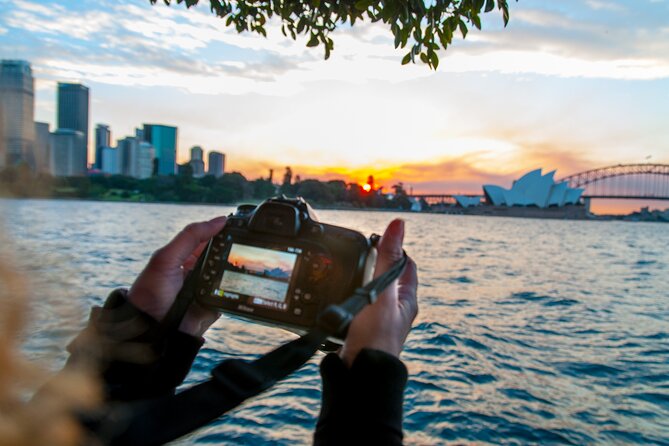 Private Sydney Harbour Sunset Photo Tour & Cruise - Stop 5: Lavender Bay and the 30-minute private water charter