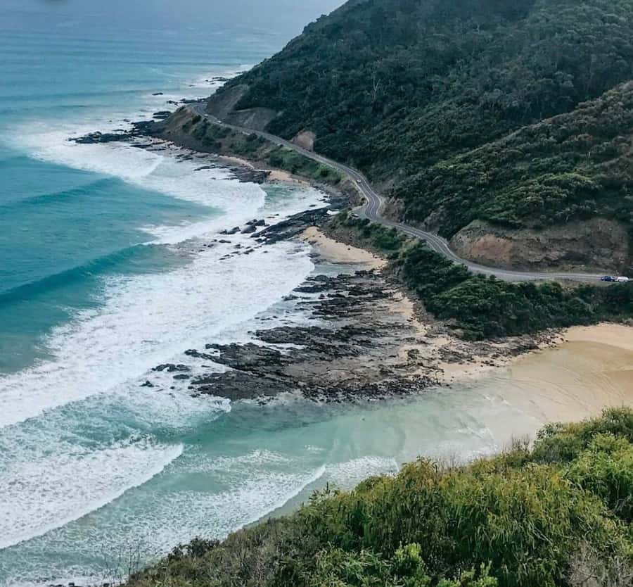 Private Tour: Great Ocean Road - Twelve Apostles - Memorial Arch, Teddy’s Lookout, and the scenic belt between icons