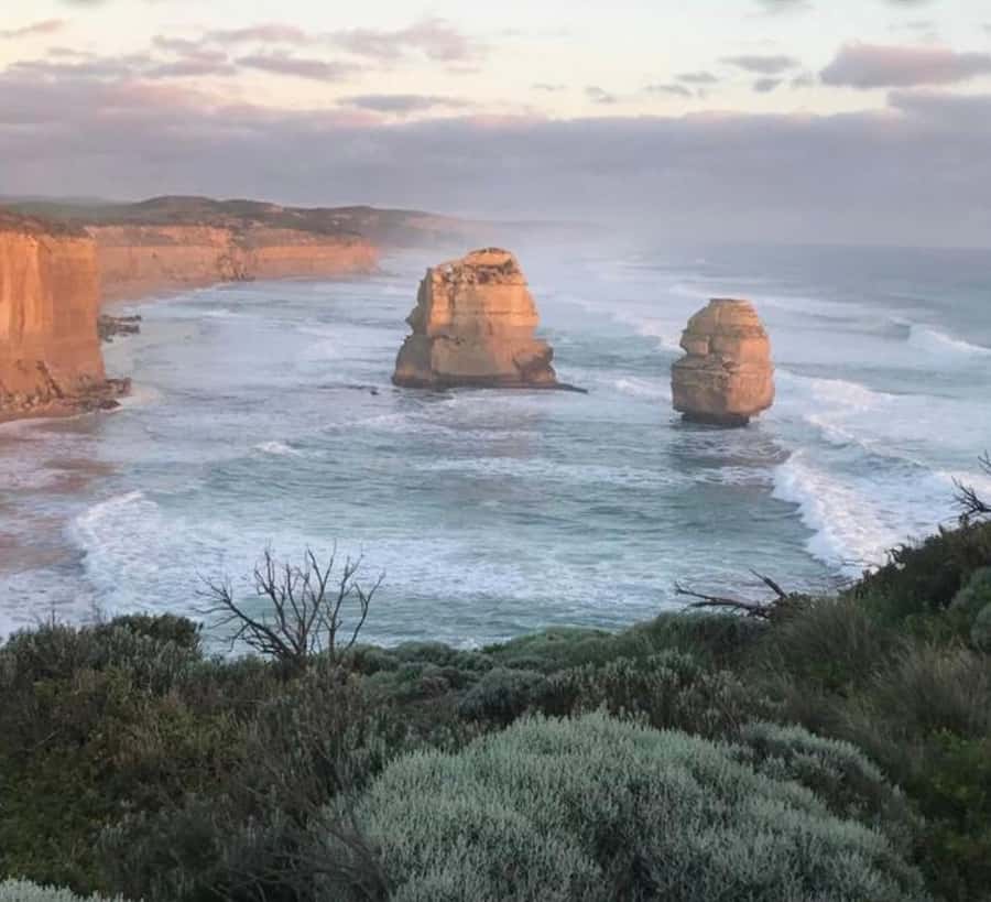 Private Tour: Great Ocean Road - Twelve Apostles - From Melbourne pickup to Torquay Surf City: start with motion, not waiting