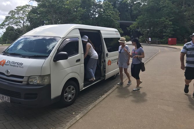 Private Transfer FROM Sydney Airport to Sydney CBD 1 to 5 people - Drop-off in Sydney CBD: direct to your hotel or address