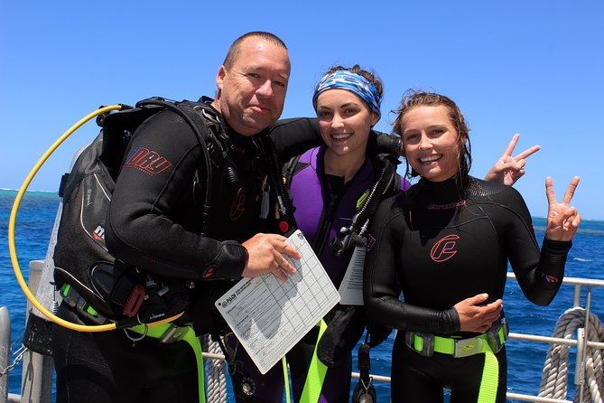 Quicksilver Dive 4 Day PADI Learn to Dive Course - Warner Street training: Day 1 and 2 in the pool and classroom