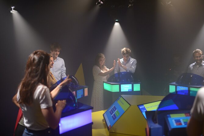 Quiz Room Perth Immersive Trivia Game - Host, Photos, and Team-Building Value That Feels Real