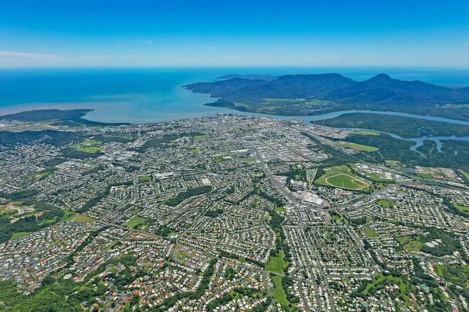 Reef and Rainforest 60 minute Scenic Flight - Why this 60-minute helicopter plan works so well in Cairns