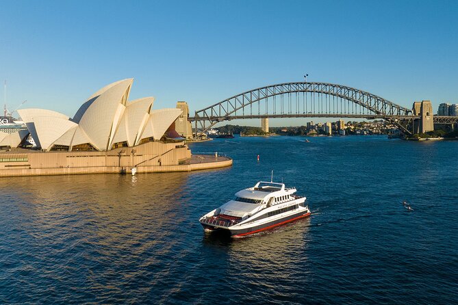 Relaxing 1.5-Hour Buffet Lunch Cruise on Sydney Harbour - The catamaran and three-deck layout: how to choose your spot