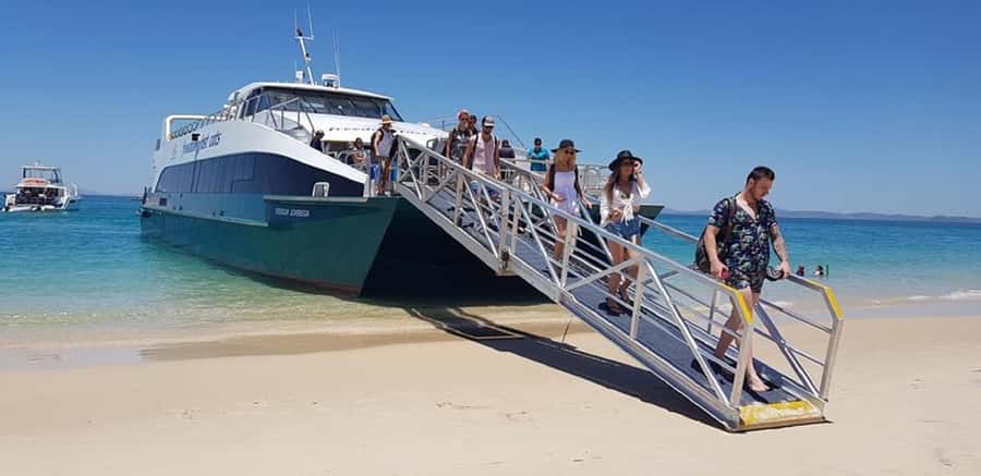 Rosslyn: Great Keppel Island Glass Bottom Boat Tour - The glass bottom boat: seeing the reef without playing cold-water roulette