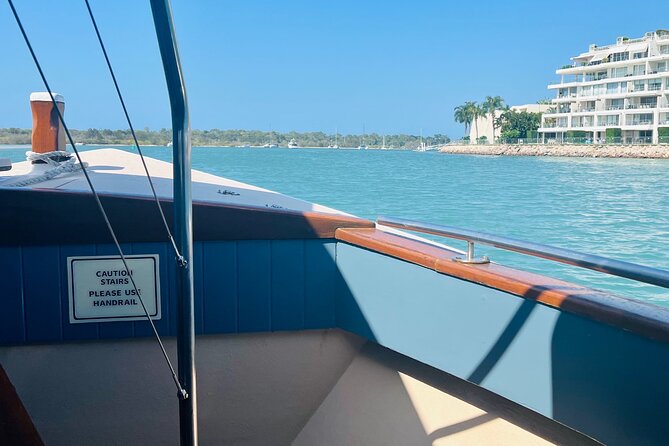 Secrets of Noosa Tour with Oceanview Lunch, Nature & Noosa River Ferry - Laguna Lookout: Panoramic Views Over Villages, Beaches, River, and Hinterland