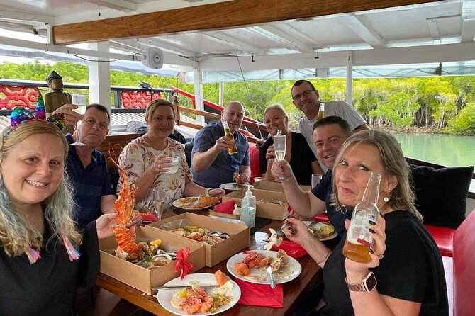 Shaolin Seafood Lunch Sail in Port Douglas - From the wharf to the plate: how the onboard meal works