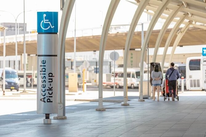 Shuttle Transfer from Sydney Airport to Cruise Ship Terminal at Circular Quay - Who should book this shuttle (and who might not love it)
