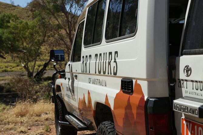 Simpsons Gap Sunset: Watercolour Painting Class - Choosing your subjects: red gums, rocks, and simple compositions