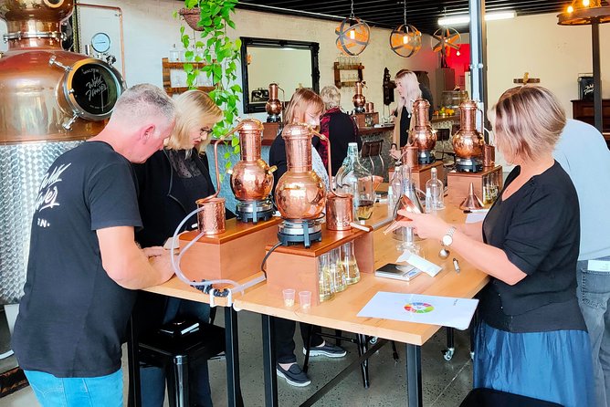 Small-Group Gin Masterclass in Gold Coast - Getting there on Scottsdale Dr without turning it into a quest