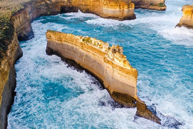 Small-Group Great Ocean Road Day Trip from Melbourne - Twelve Apostles: Iconic Views, Photo Time, and Windy Reality