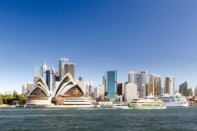 Small Group Tour Sydney City Highlights and Hidden Gems - Milsons Point skyline + St Mary’s Cathedral stone: classic views, quick stops