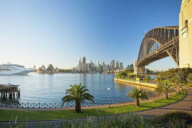 Small Group Tour Sydney City Highlights and Hidden Gems - Bondi Beach for lunch time: your reset before the coastal walk