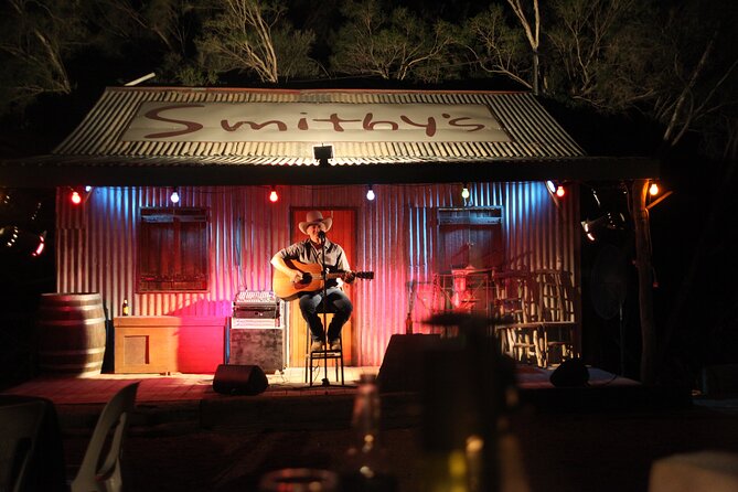 Smithy's Outback Dinner and Show - Longreach pickup and the 2.5-hour rhythm