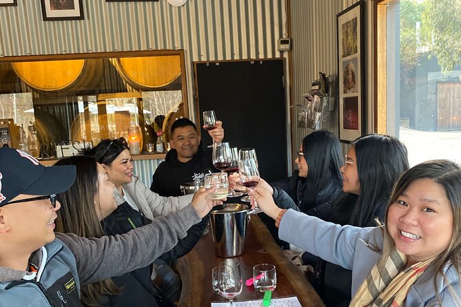 Southern Highlands Full-Day Wine Tour - Ross at the wheel: why the drive time feels useful