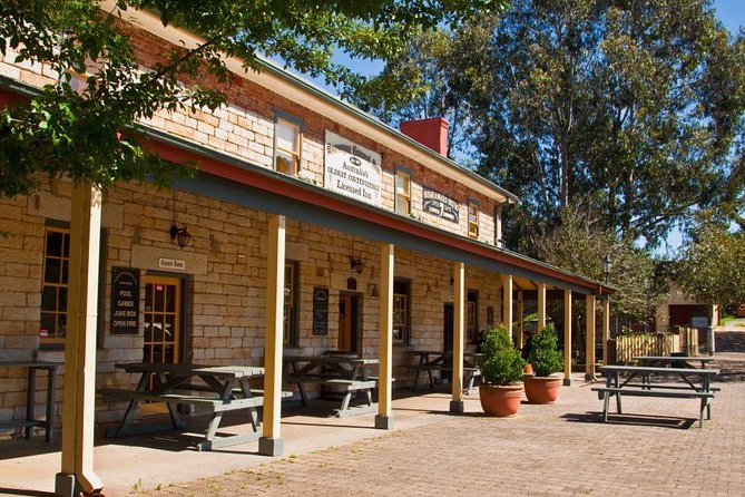 Southern Highlands Private Tour with Wine, Waterfall and Garden - Key reasons this Southern Highlands tour works