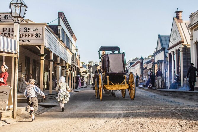 Sovereign Hill, Botanical Gardens and Melbourne Skydeck Bus Tour - A morning pickup that gets you west of Melbourne