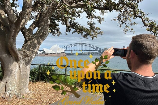 Story of Sydney Tour (mini coach) - Sydney Opera House and Circular Quay: Photo Time Under the Bridge