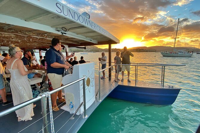 Sundowner Sunset Cruise Airlie Beach - Drinks and Snacks: What’s Included, What You’ll Pay For, and How to Make It Enjoyable