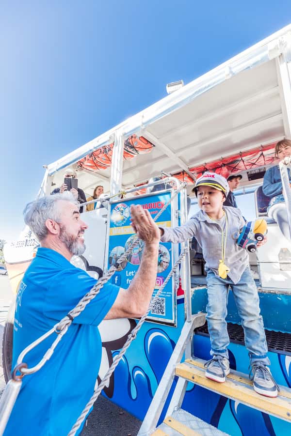 Sunshine Coast: 1-Hour Land and Water Tour - Rolling Along Mooloolaba Beach, Esplanade, and Sunshine Strip