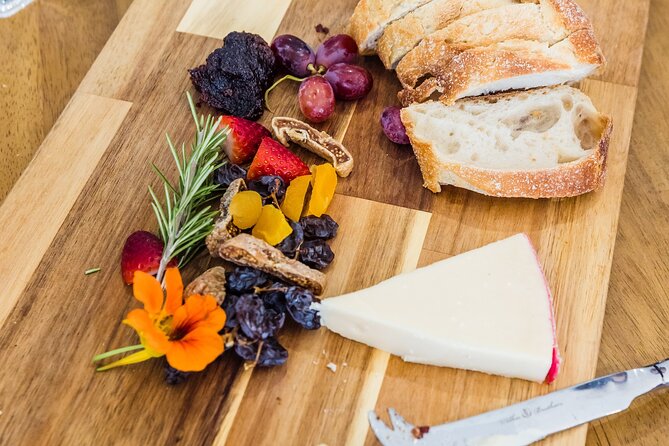 Sunshine Coast Hinterland Scenic Culinary Experience: Montville - Secrets on the Lake: a two-course lunch with real views